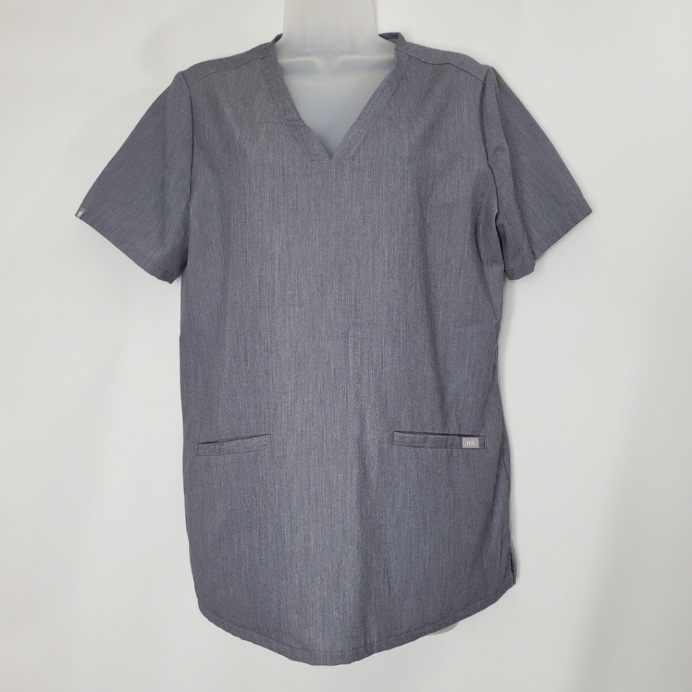 Figs Casma Three Pocket Scrub Top In Graphite - Picture 2 of 9